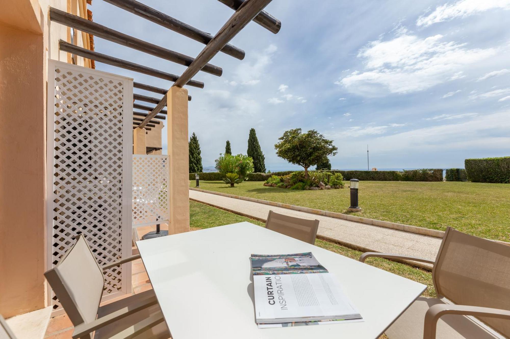 Apartahotel Ramada Hotel&suites By Wyndham Costa Del Sol Fuengirola