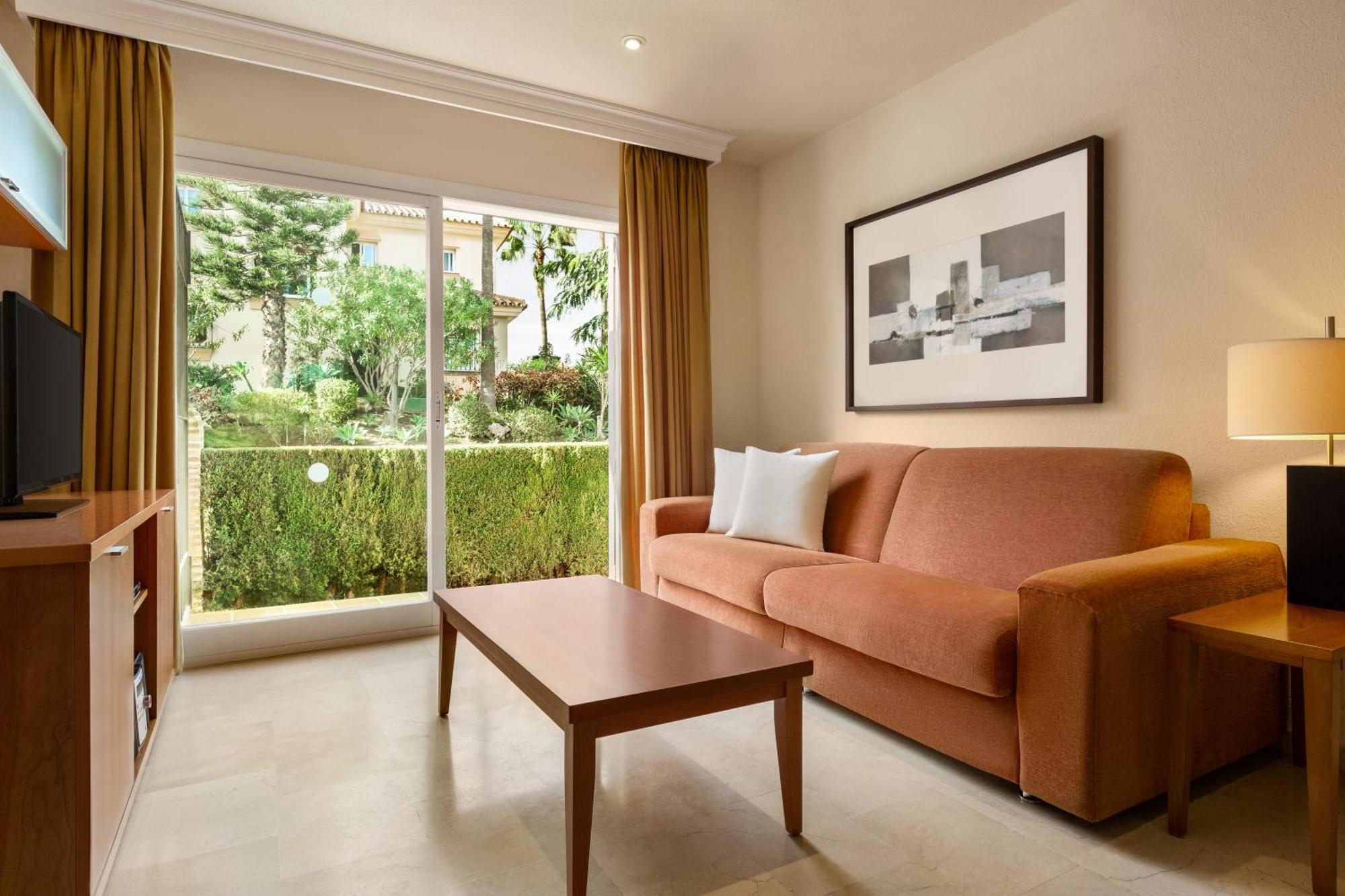 Ramada Hotel&suites By Wyndham Costa Del Sol Apartahotel